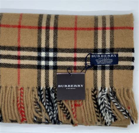 sciarpa burberry etichetta|Burberry sciarpa regali.